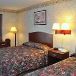 Merrimac Inn & Suites