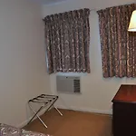 Merrimac Inn & Suites