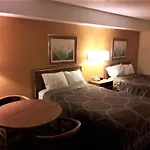 Super Inn Williamsburg