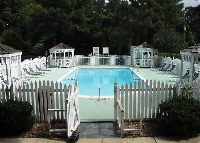 Country Hearth Inn & Suites Williamsburg
