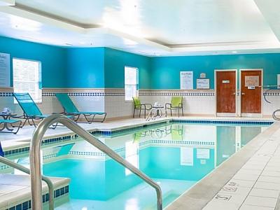 Express & By Ihg 2*