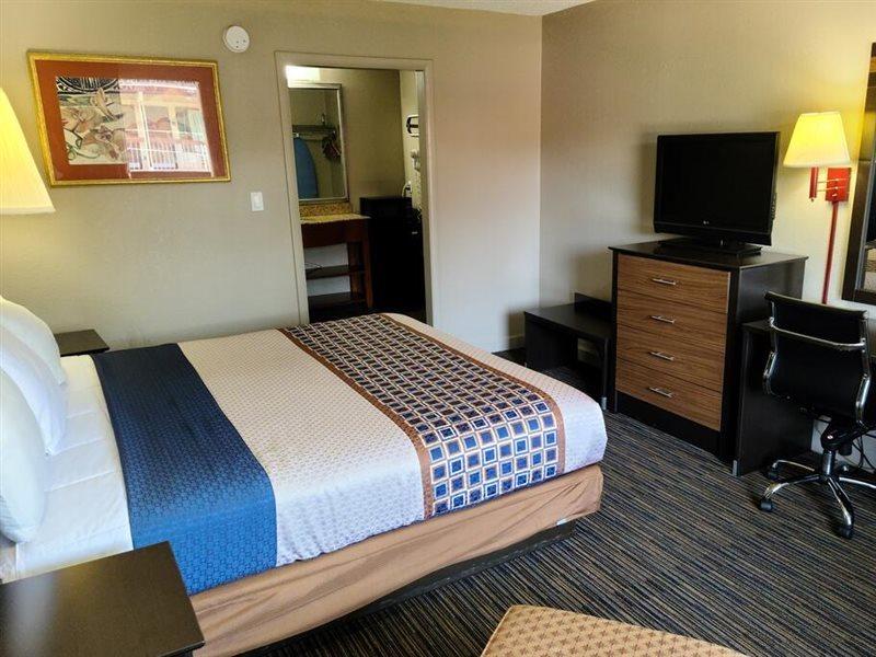 Motel Captain John Smith 2*