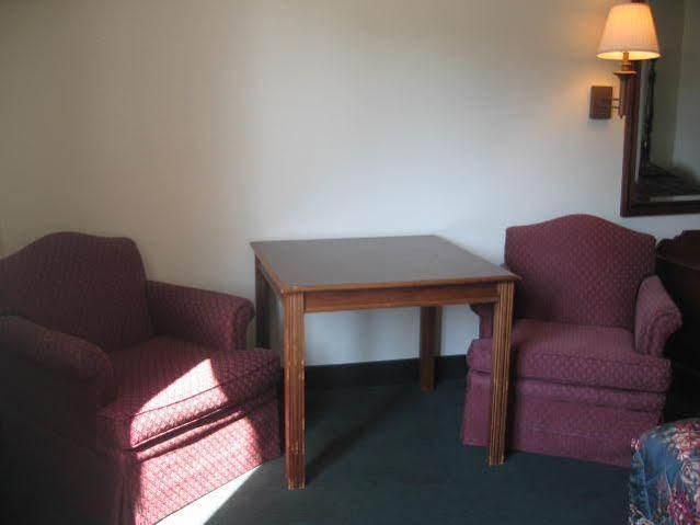 America's Motel 2*