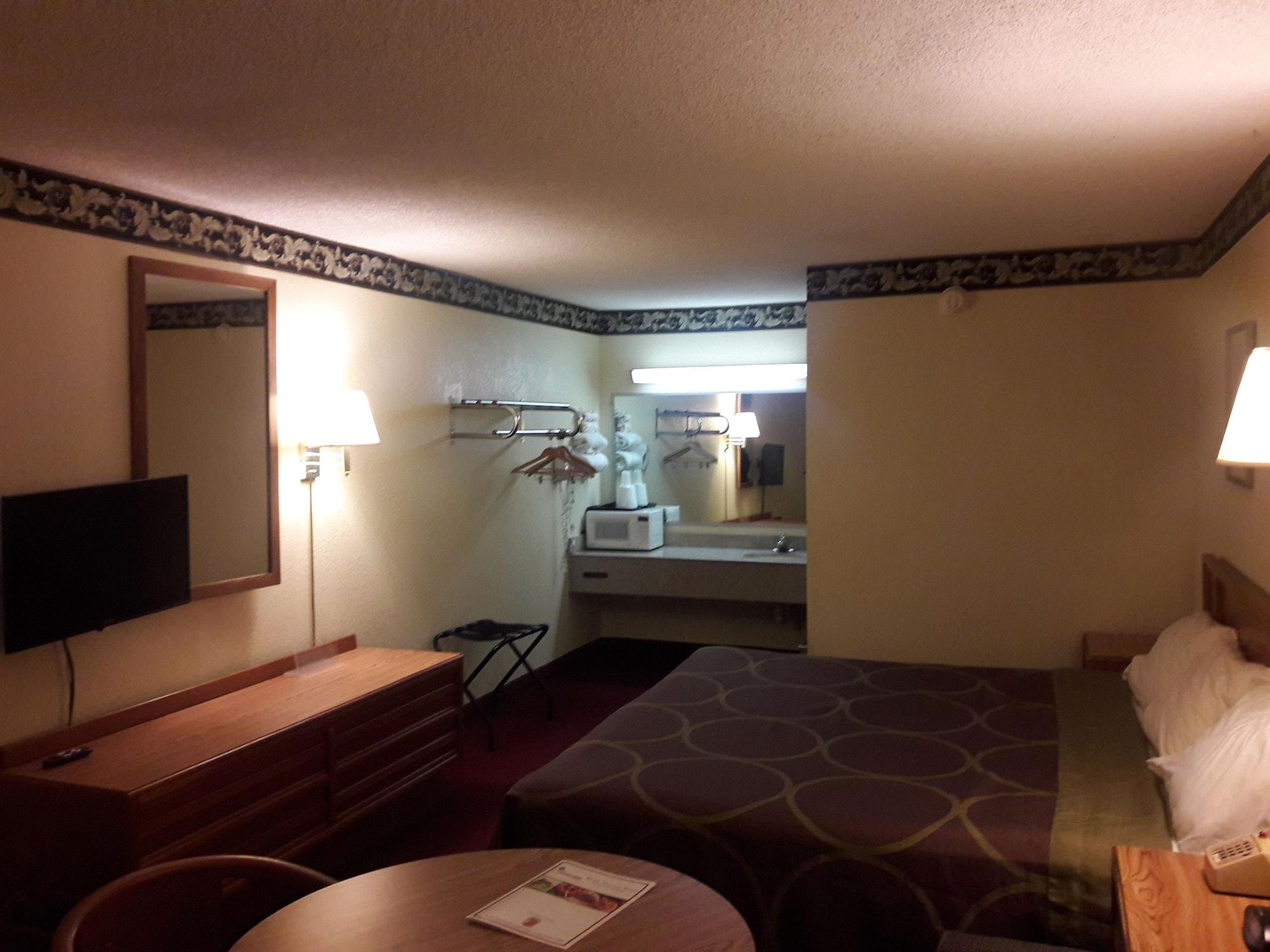 Motel Super