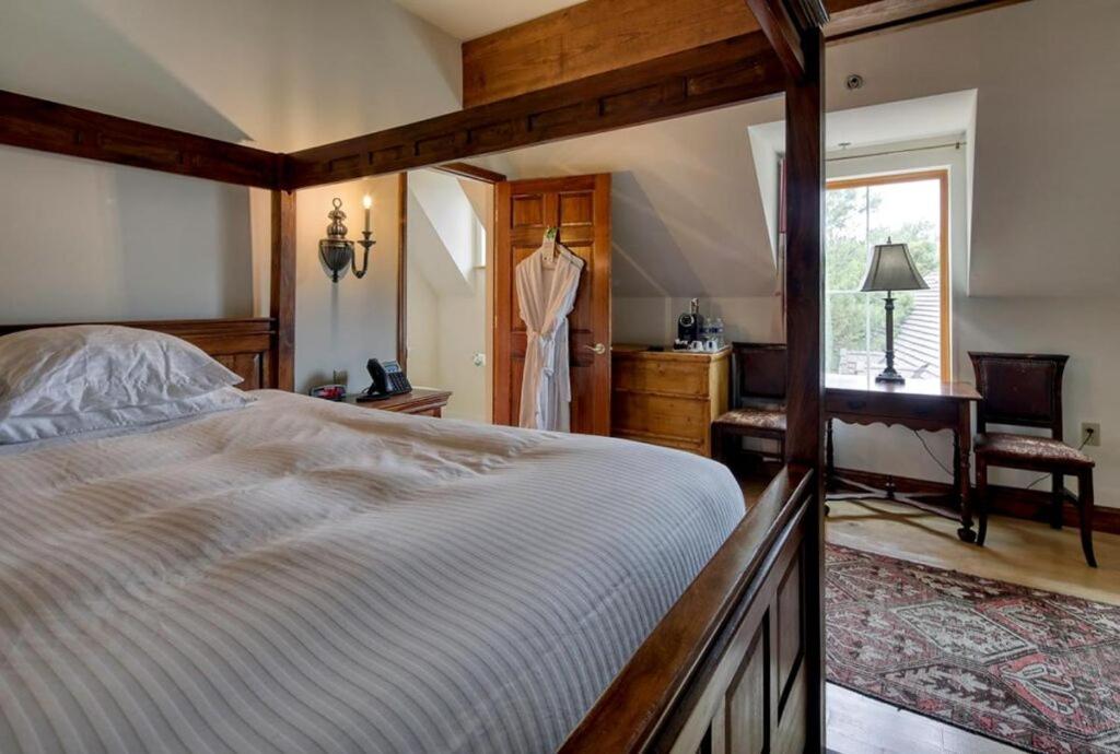 Wedmore Place Hotel