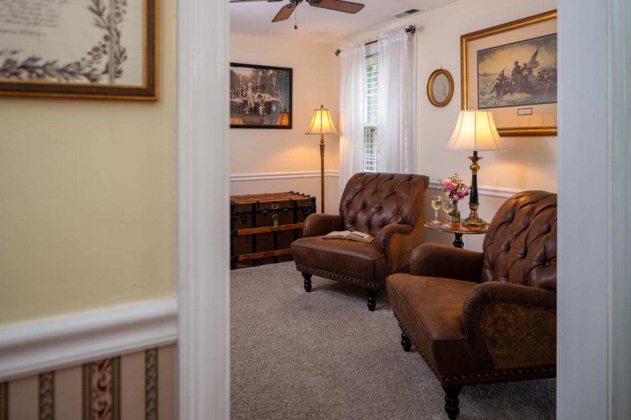 Bed & Breakfast A White House