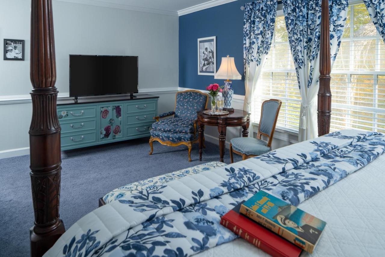 A White House Bed & Breakfast