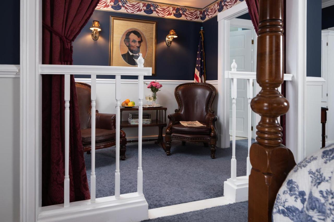 Bed & Breakfast A White House