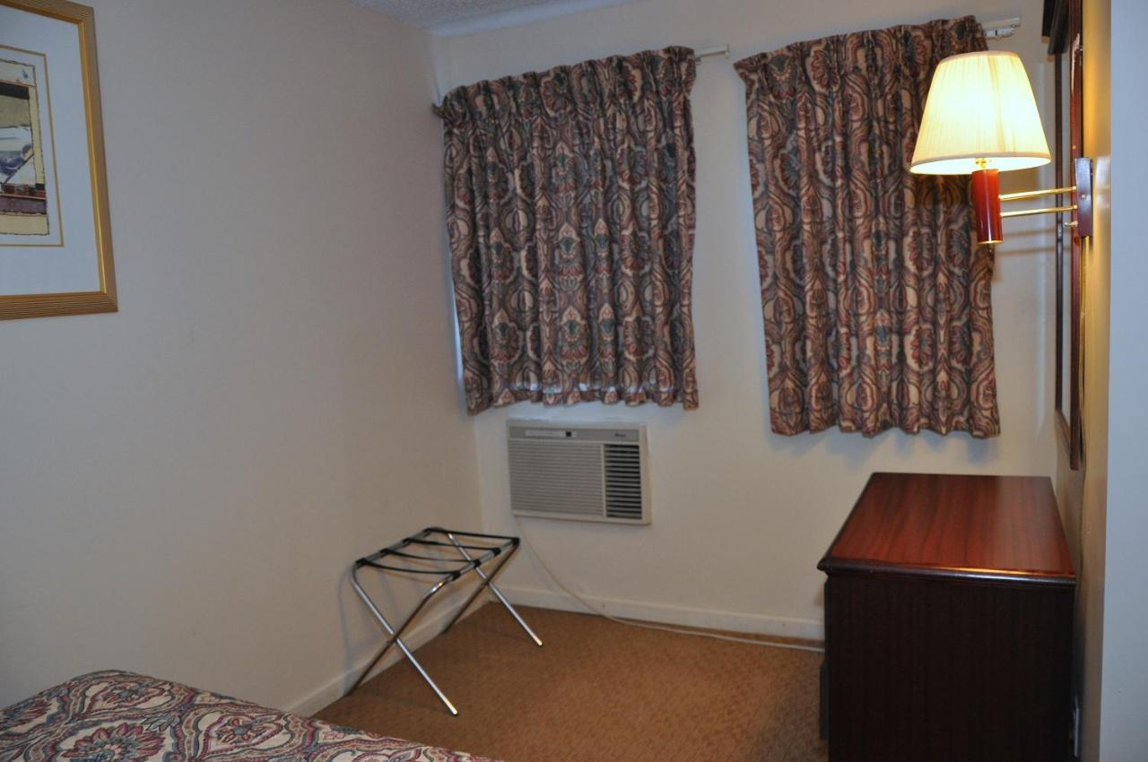 Hotel Merrimac &