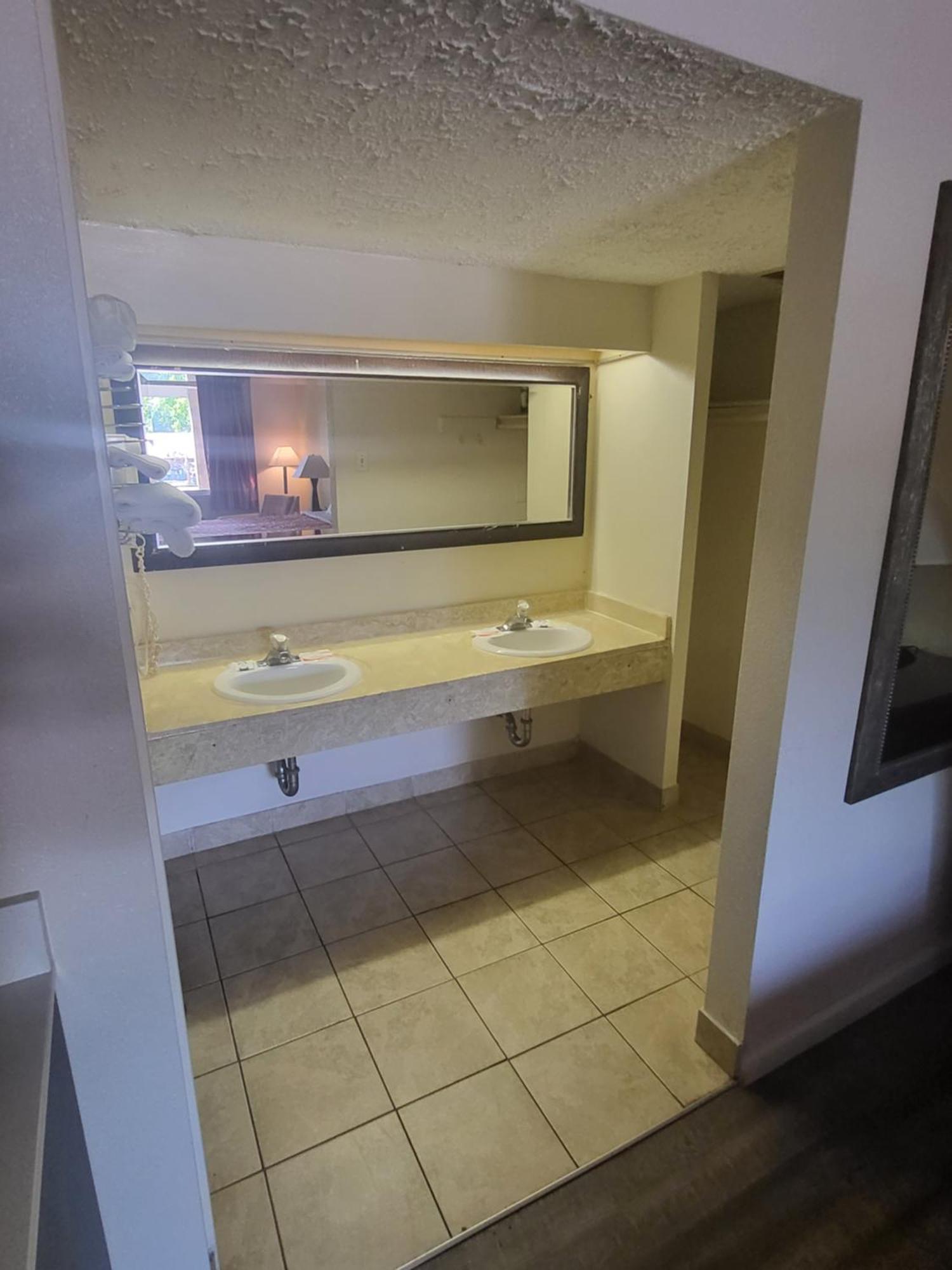 America's Motel