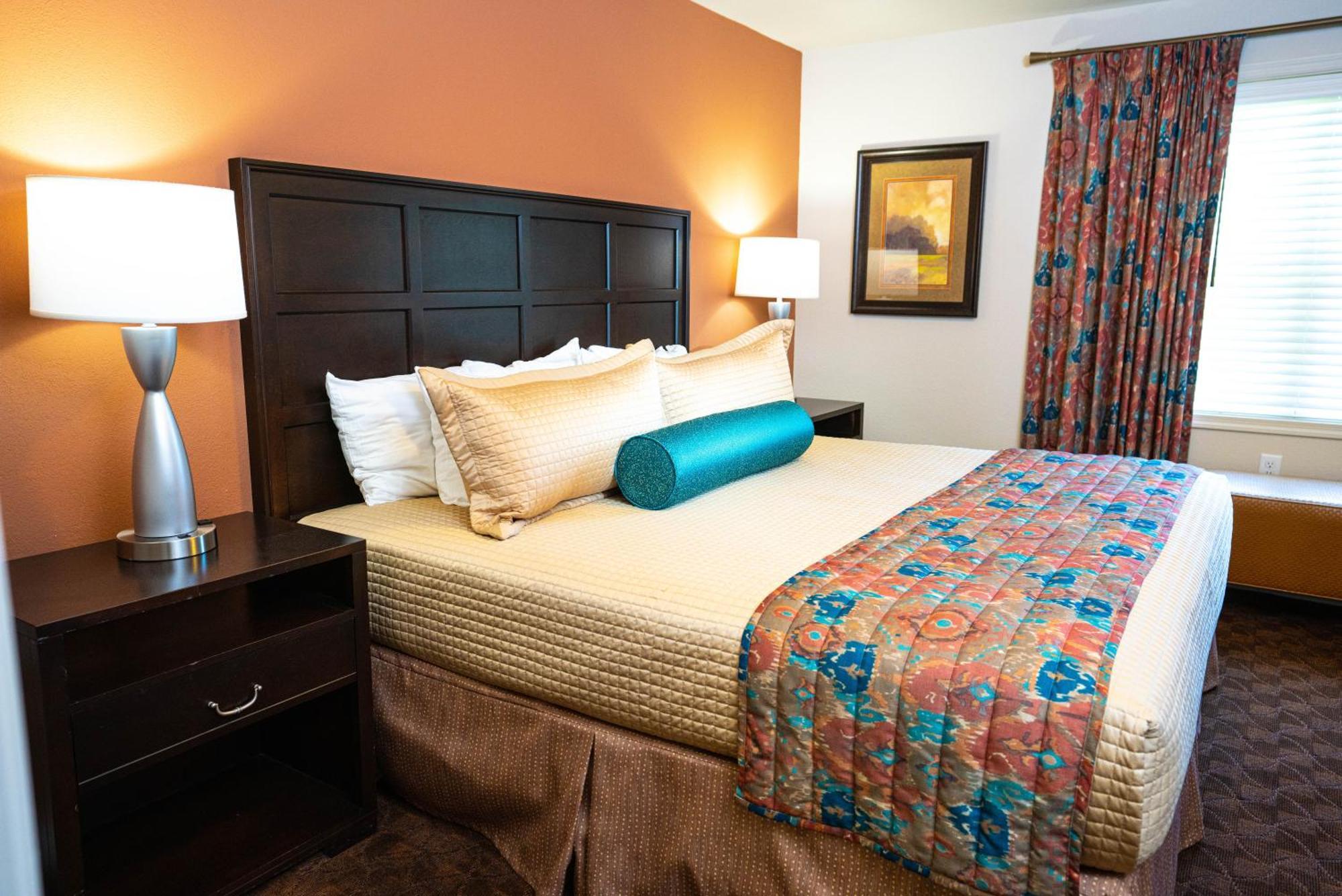 The Colonies At Resort 4*