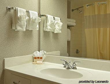Resort Express Williamsburg North By Ihg 2*