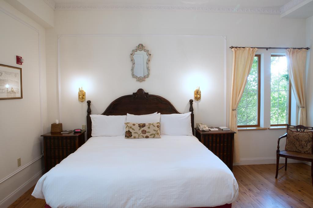 Wedmore Place Hotel 4*