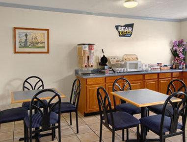 Motel Captain John Smith 2*