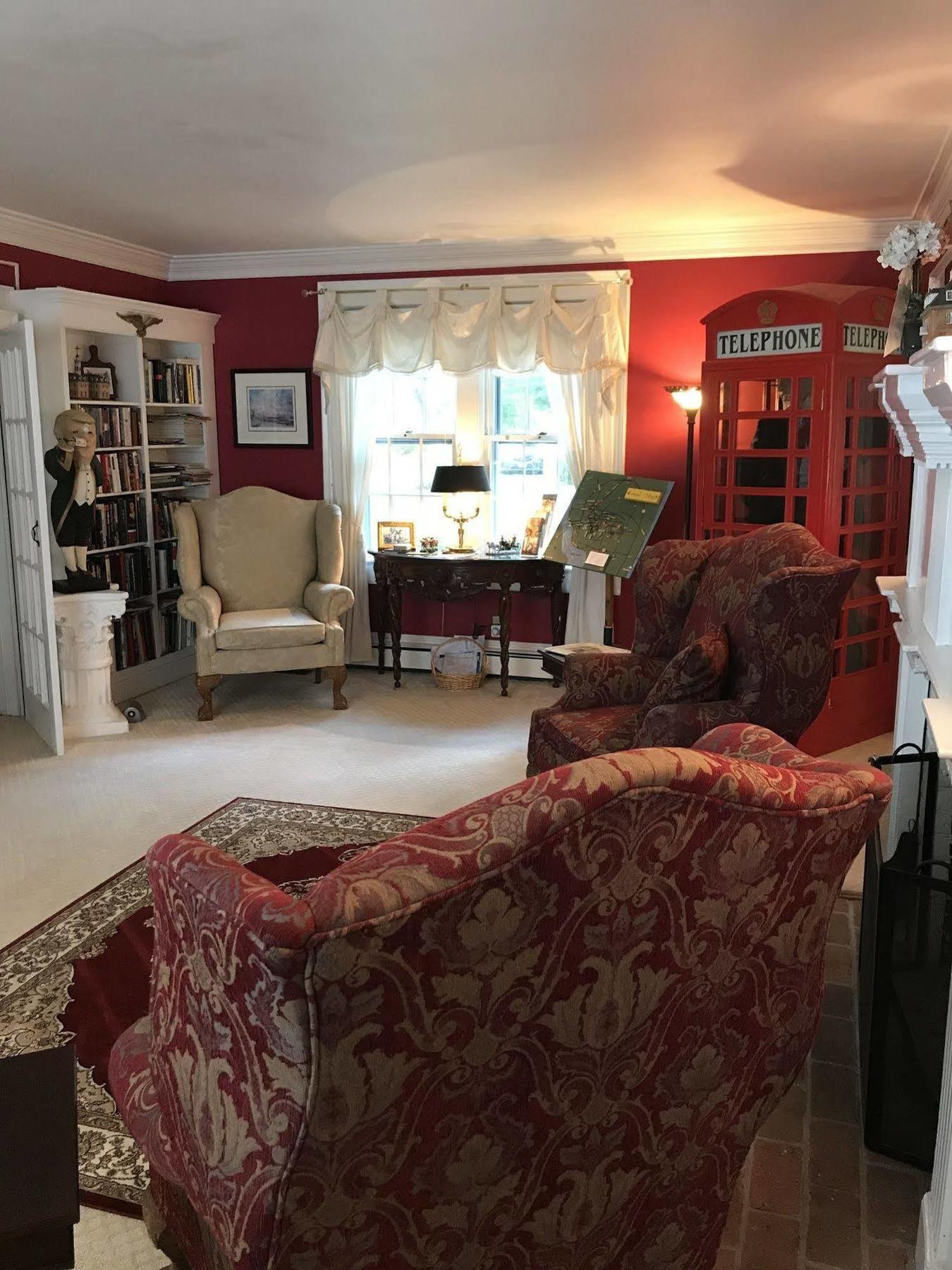 Bed & Breakfast A White House 3*