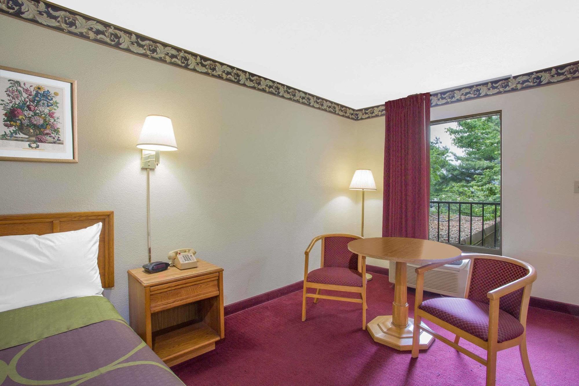 Super Motel