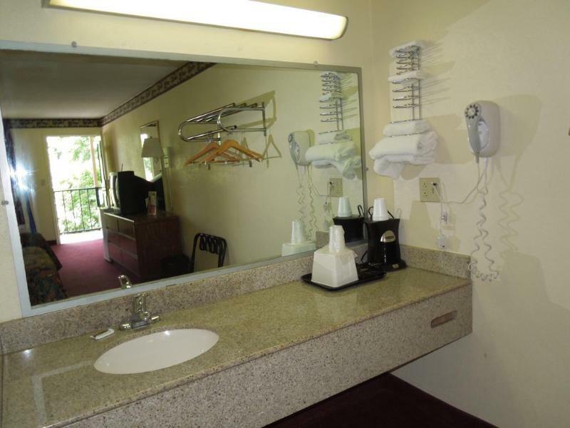 Motel Super