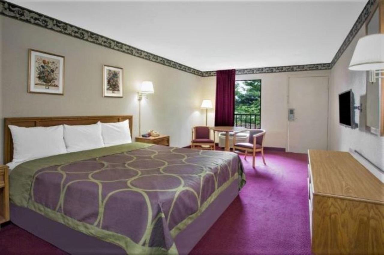 Motel Super 2*