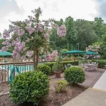 Country Inn & Suites By Radisson, Williamsburg East Busch Gardens , Va