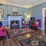 Cedars Of Williamsburg Bed & Breakfast
