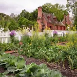 Colonial Houses, An Official Colonial Williamsburg Hotel