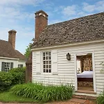 The Colonial Houses - A Colonial Williamsburg Hotel