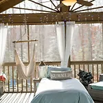 The Serendipity Inn