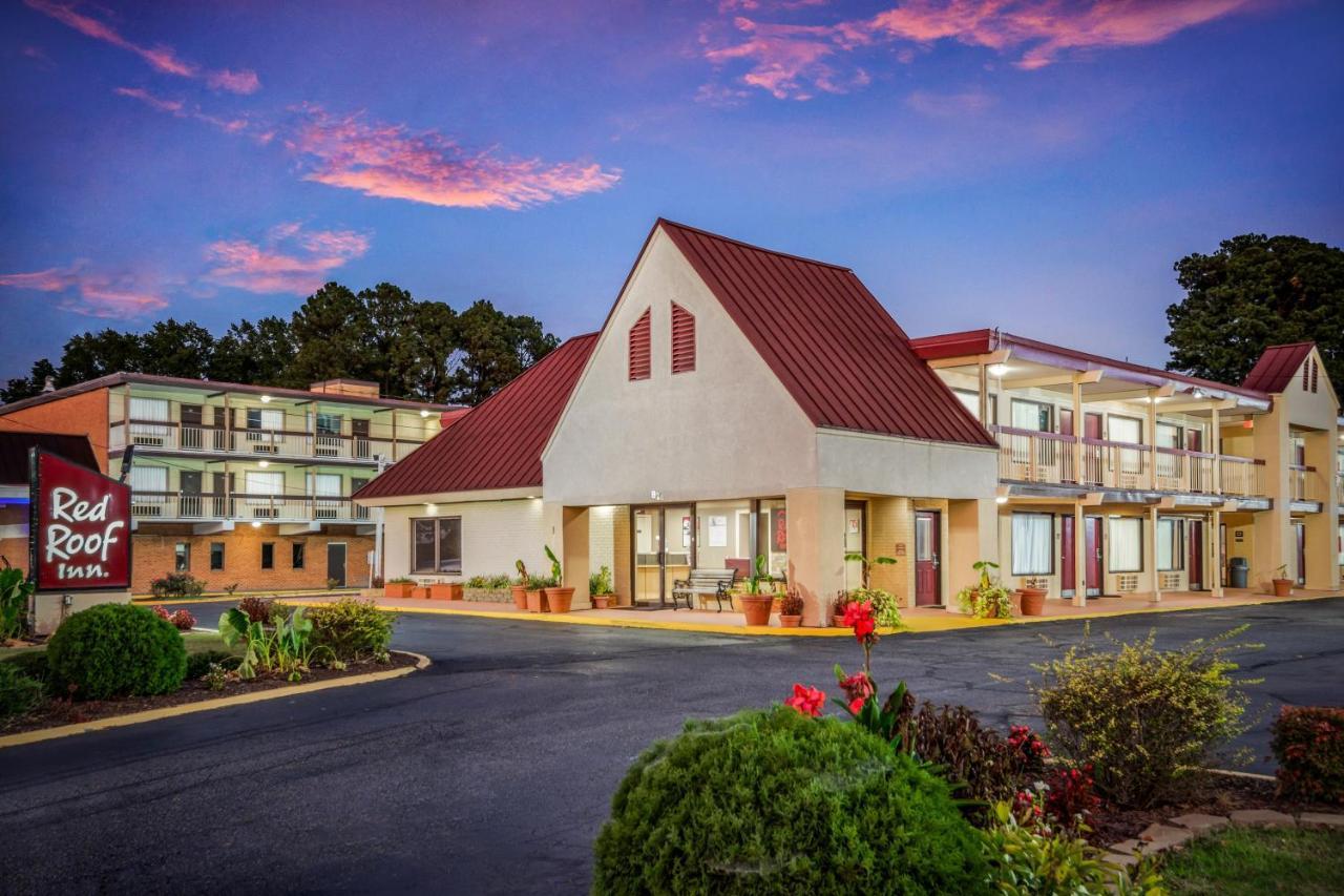Motel Red Roof 2*