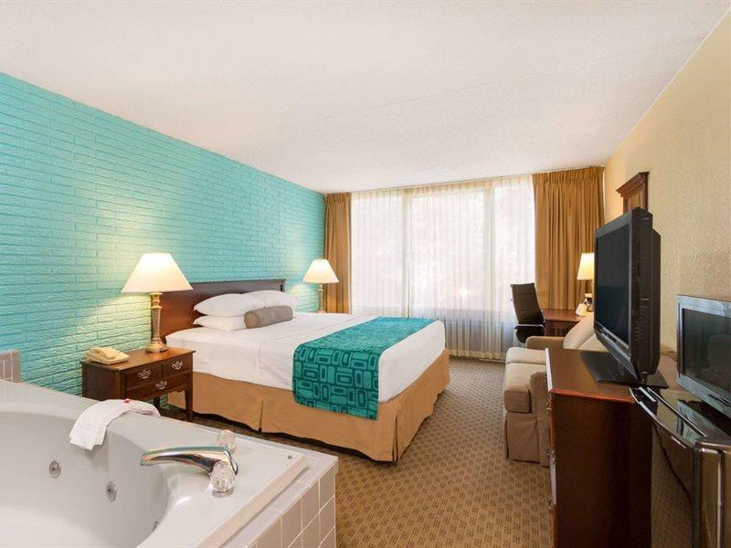 Howard Johnson By Wyndham 2*