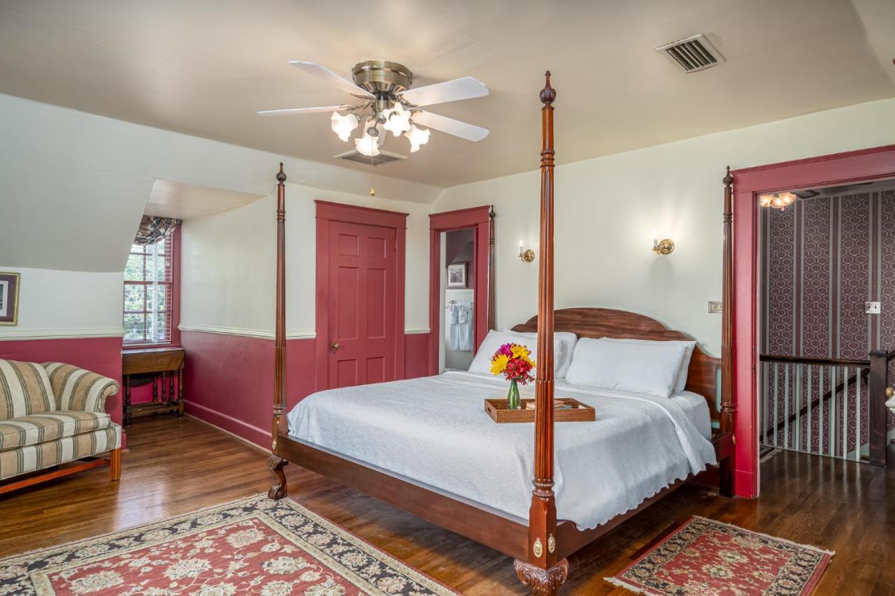Cedars Of Bed & Breakfast 3*