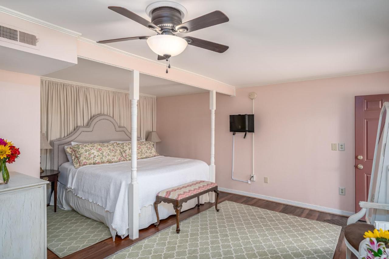 Cedars Of Bed & Breakfast 3*