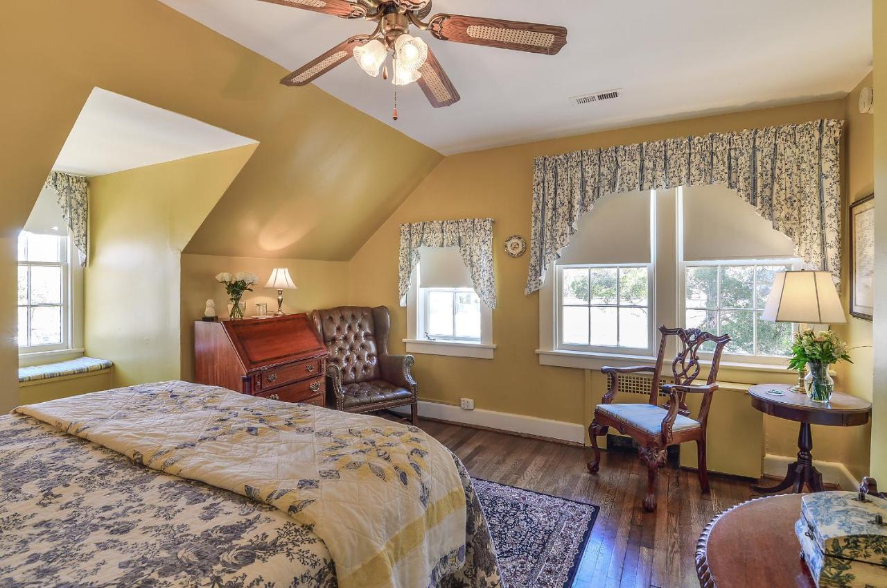 Cedars Of Bed & Breakfast
