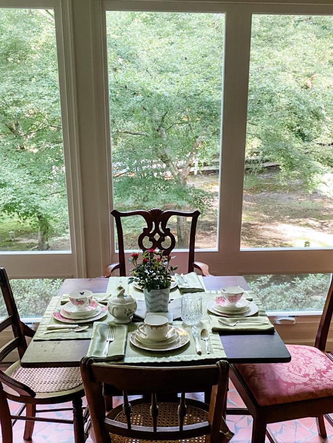 Bed & Breakfast Colonial Gardens