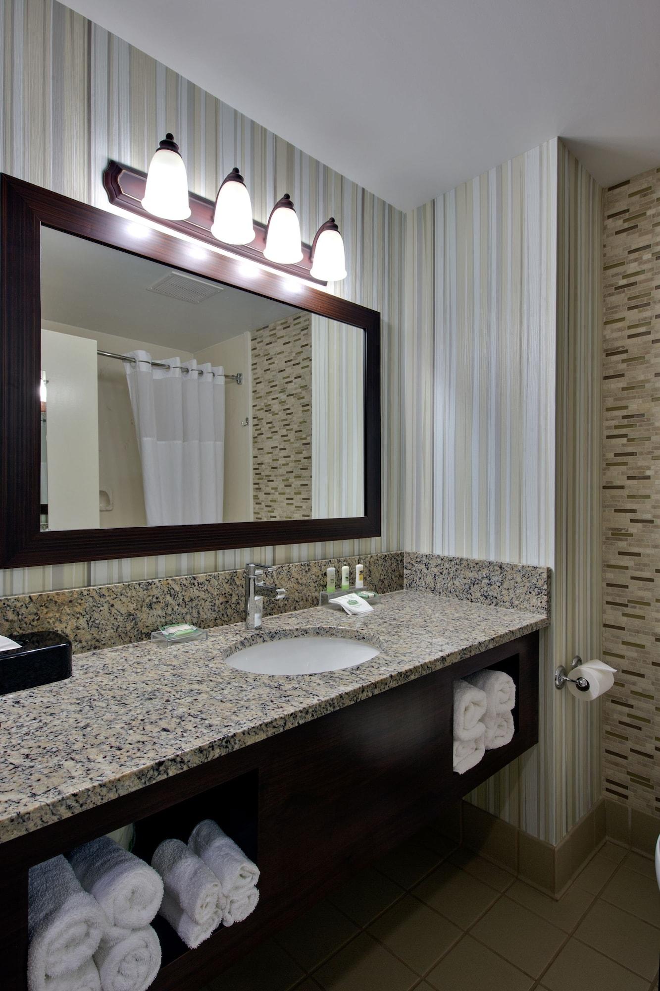 Country & By Radisson, Historic Area, Va Hotel