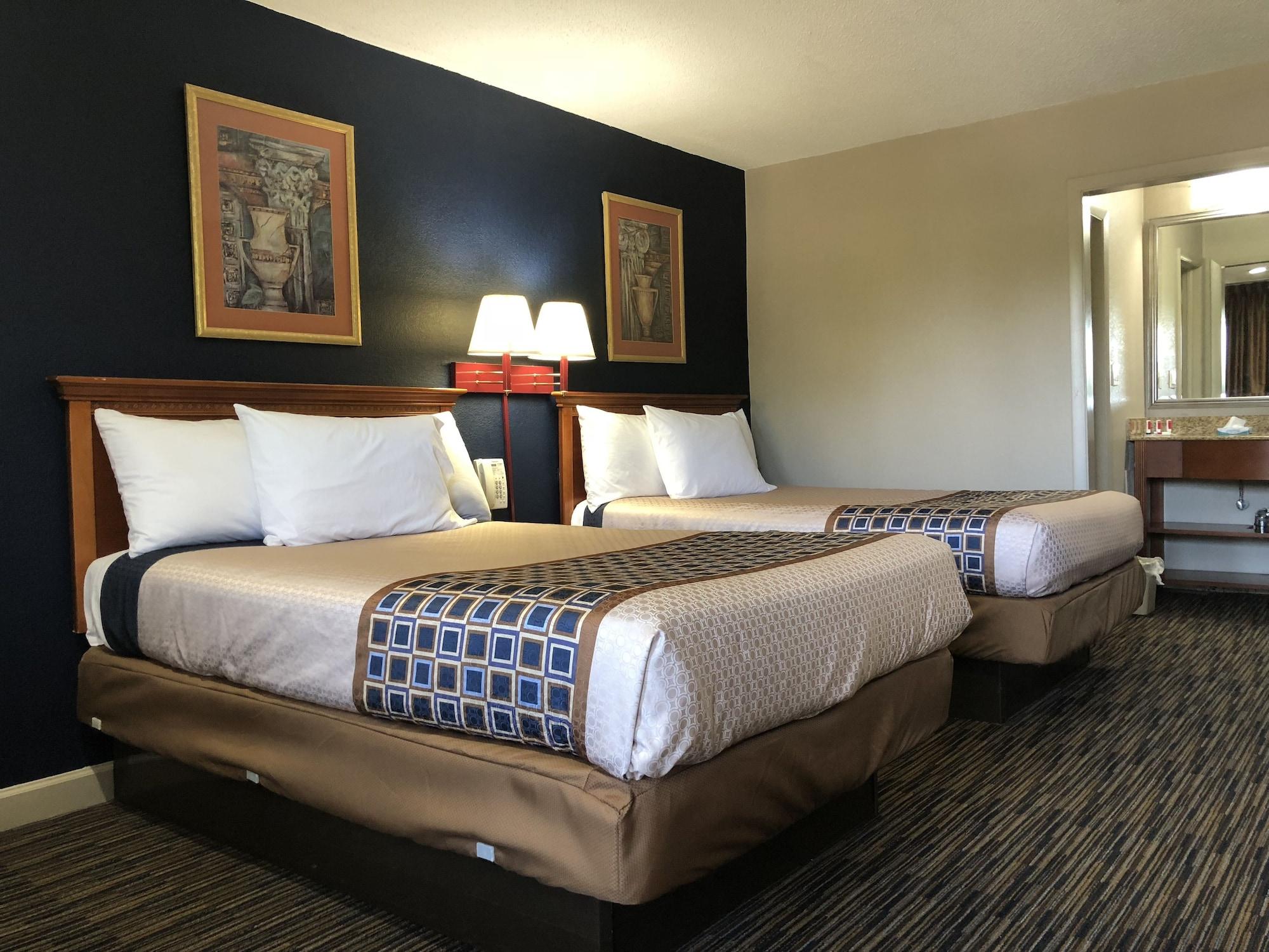 Travelodge By Wyndham Colonial Area *