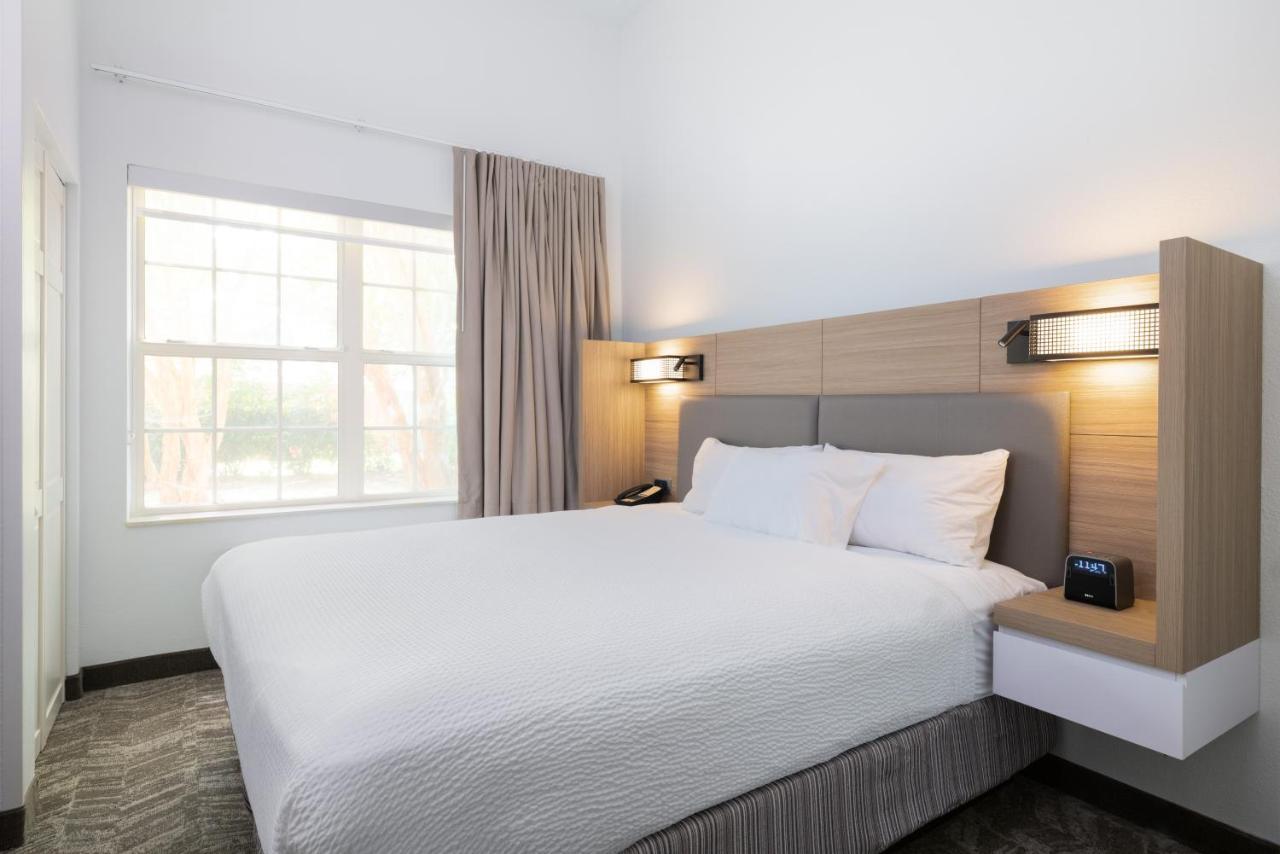 Hotel Springhill By Marriott 3*