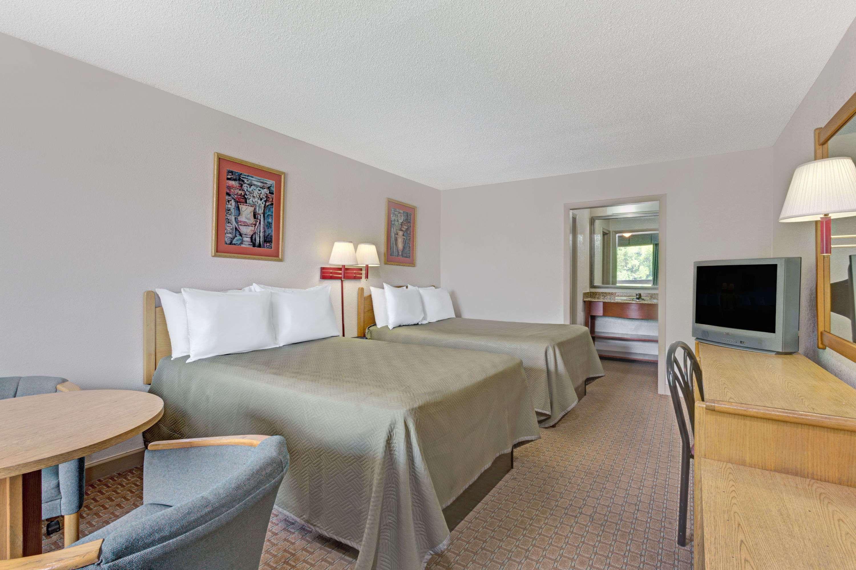 Travelodge By Wyndham Colonial Area * Williamsburg