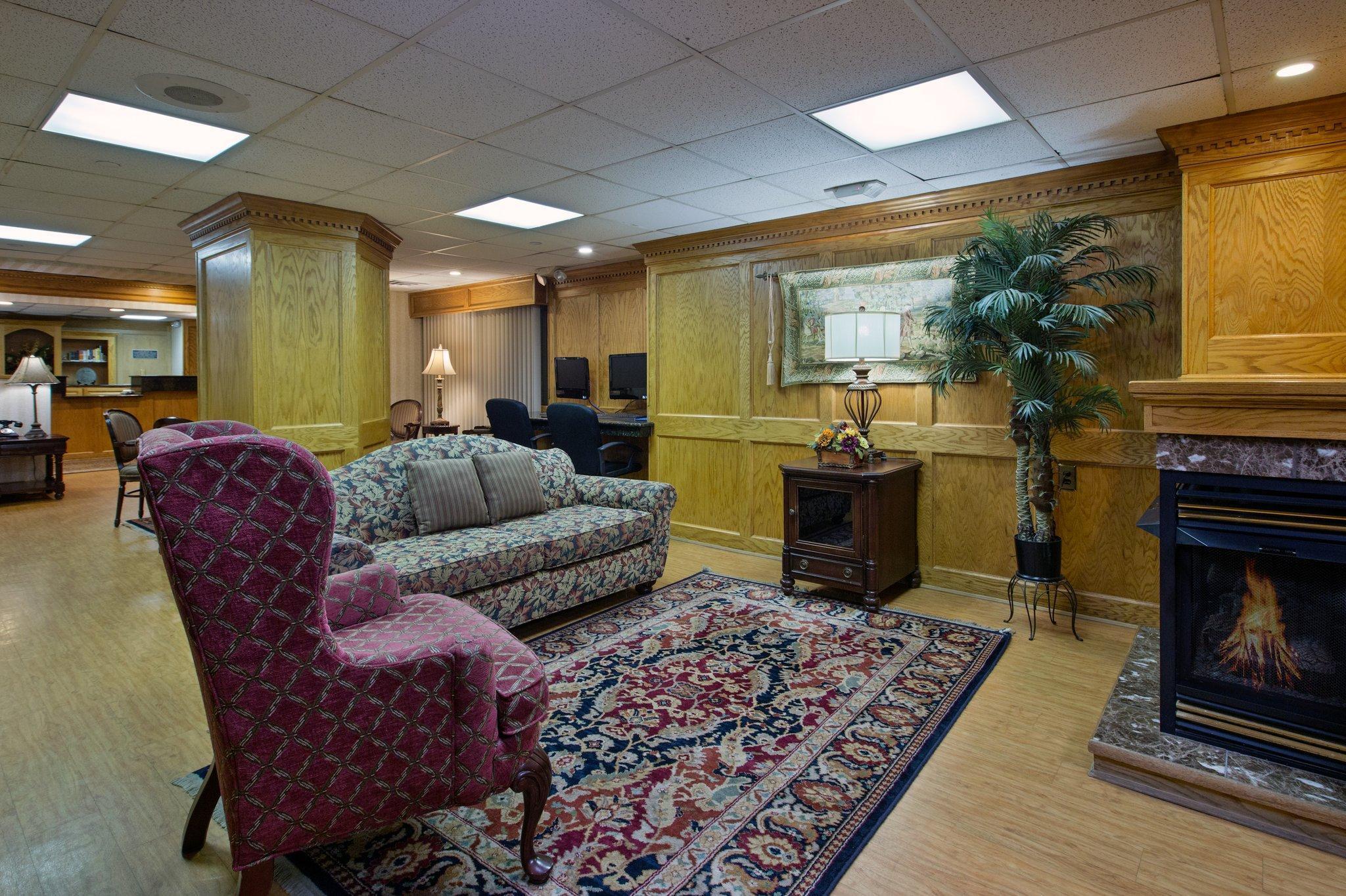 Country & By Radisson, East Busch Gardens , Va Hotel