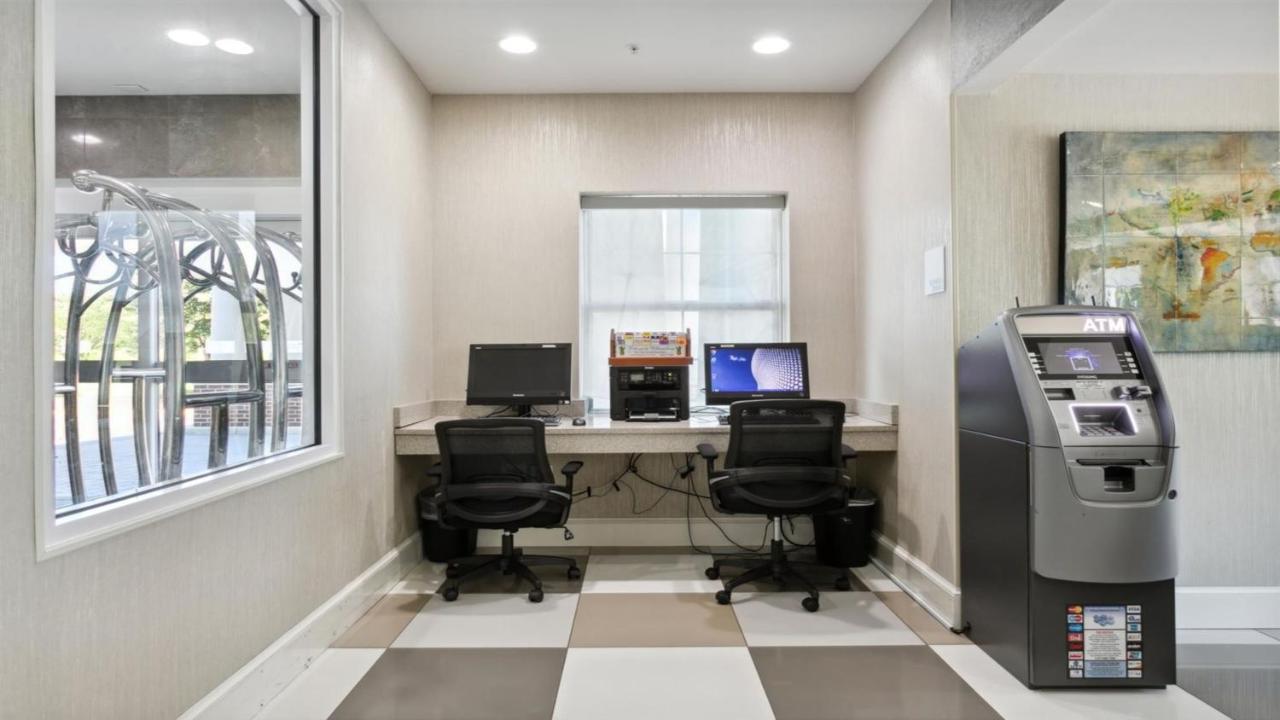 Express Williamsburg North By Ihg