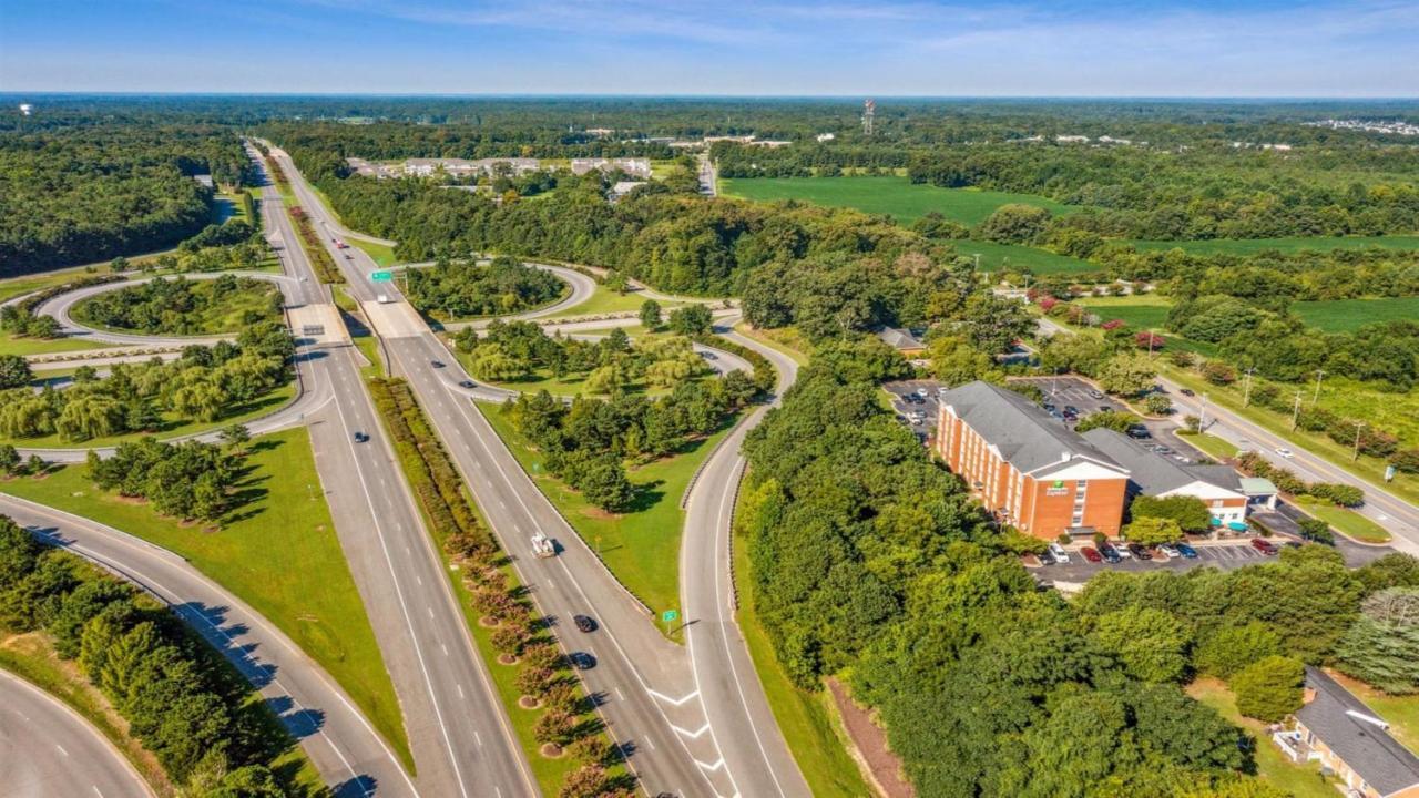 Express Williamsburg North By Ihg Resort Norge