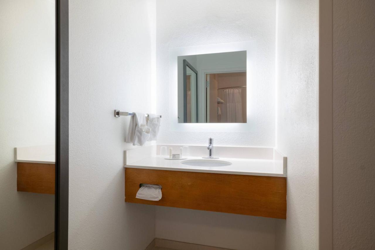 Springhill By Marriott Hotel 3*