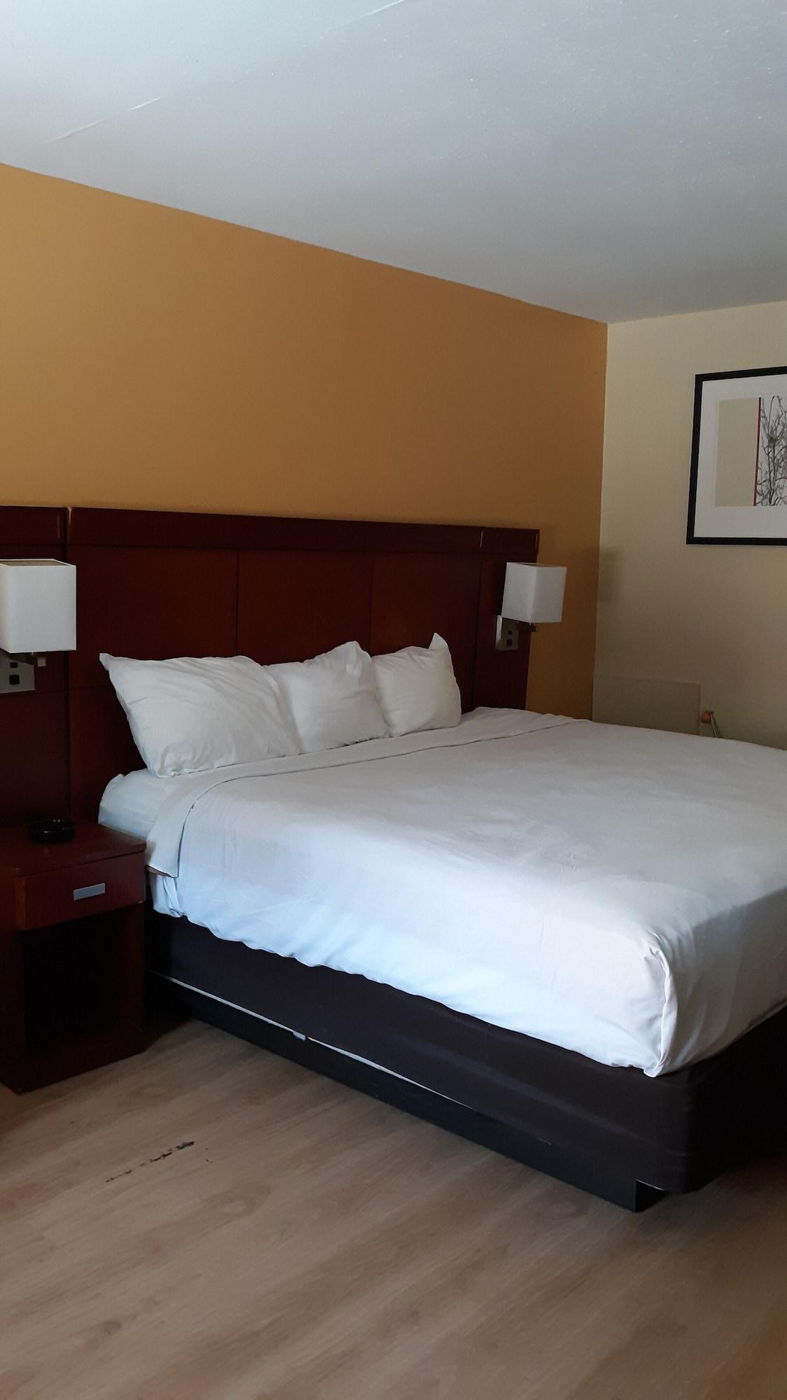 Baymont By Wyndham Hotel