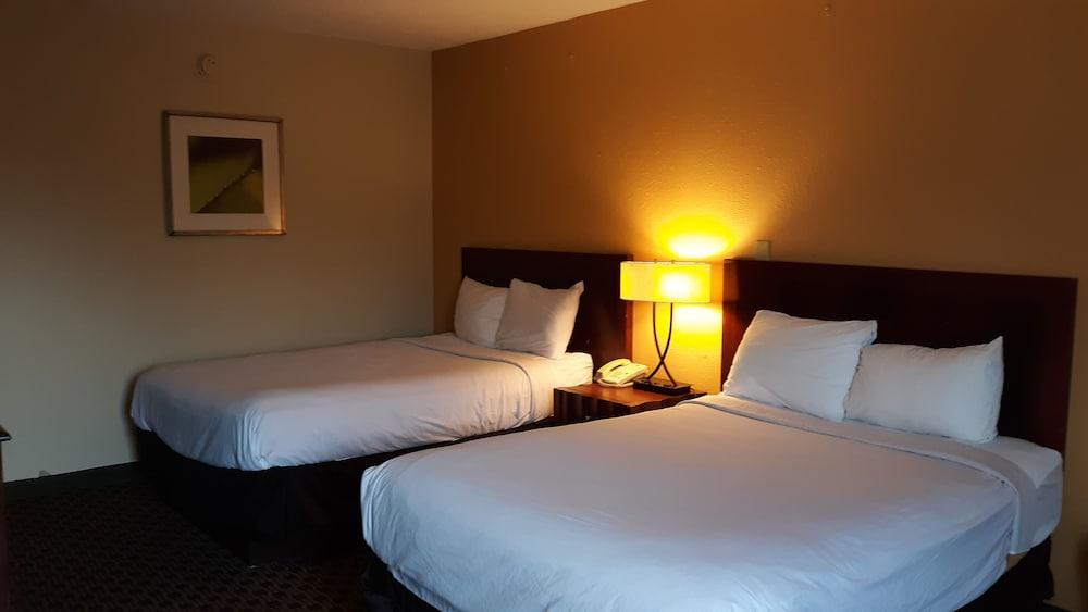 Hotel Baymont By Wyndham 2*