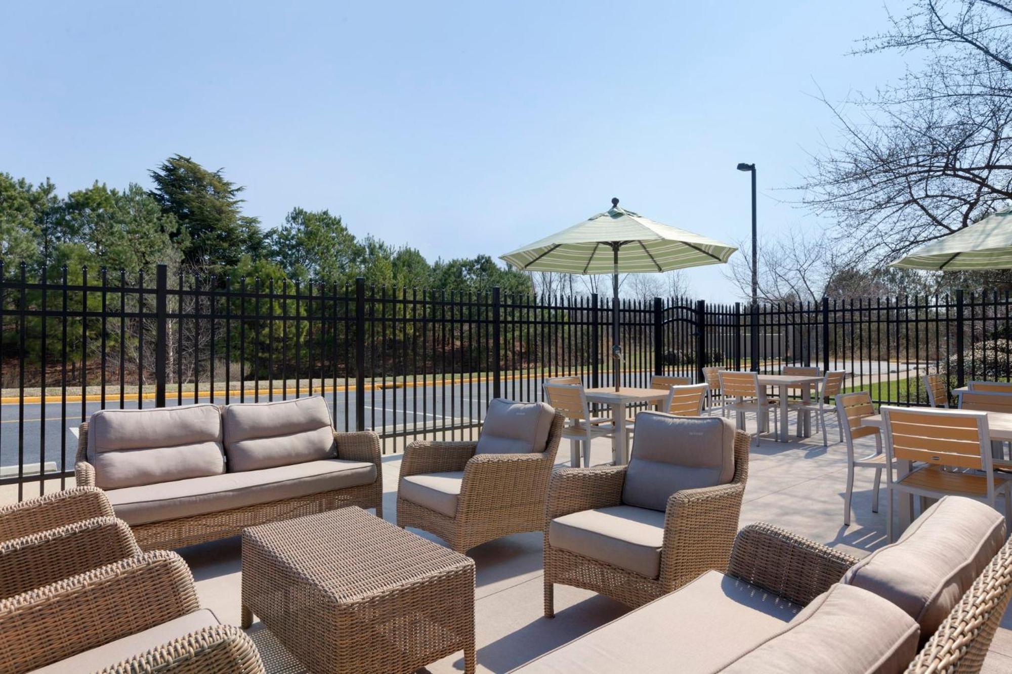 Express Williamsburg North By Ihg 2* Norge