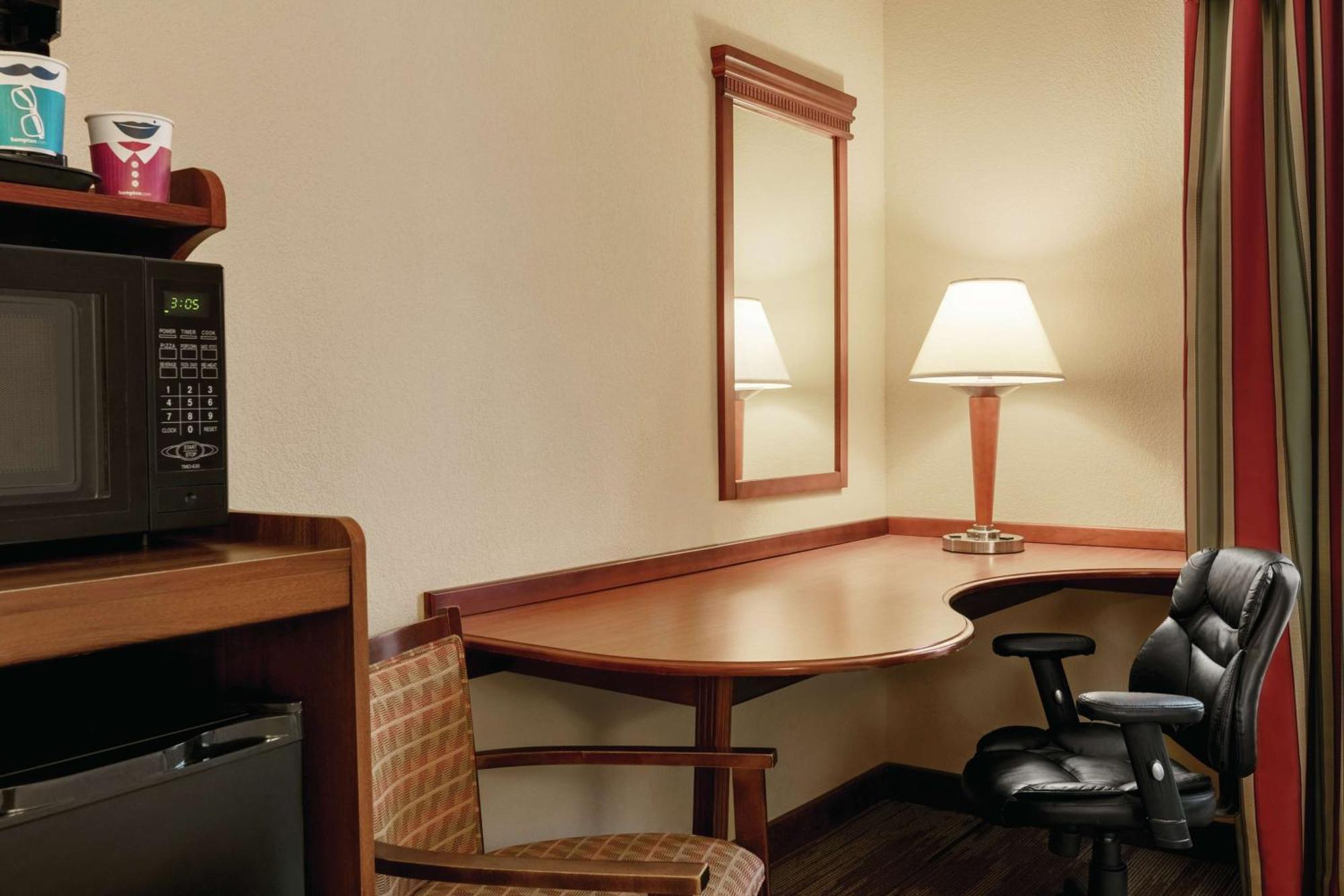Hampton & Historic District Hotel 3*