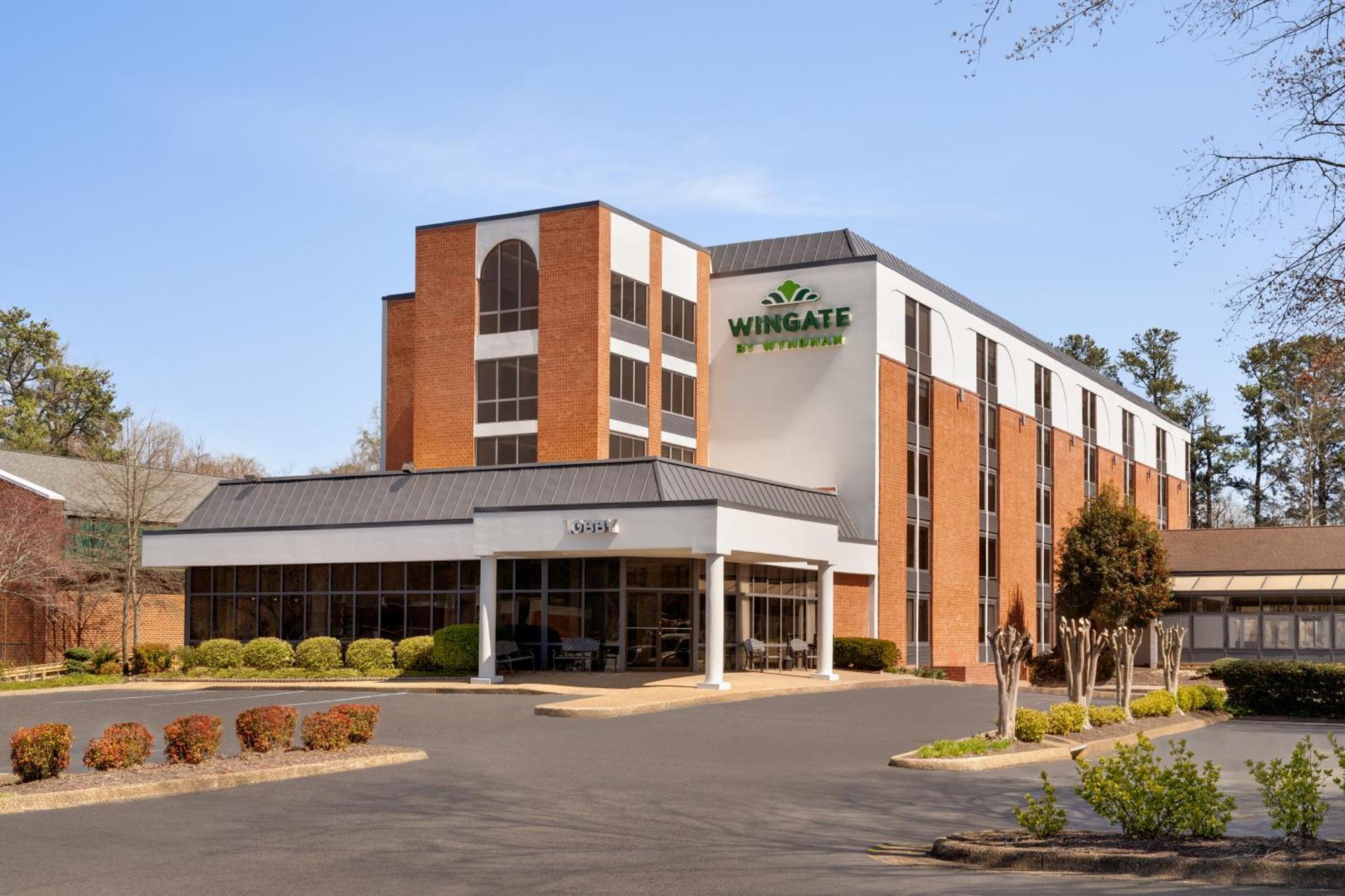 Wingate By Wyndham Hotel