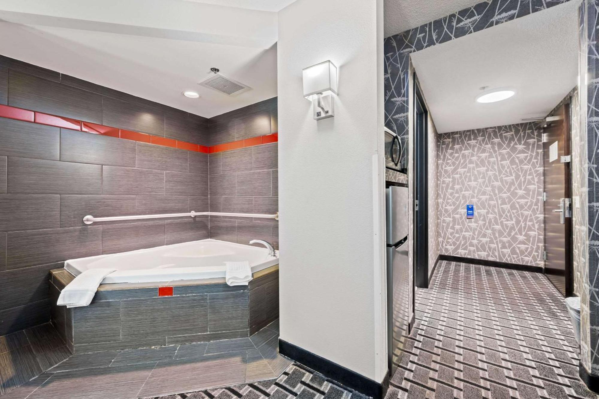 Comfort Historic Area Hotel