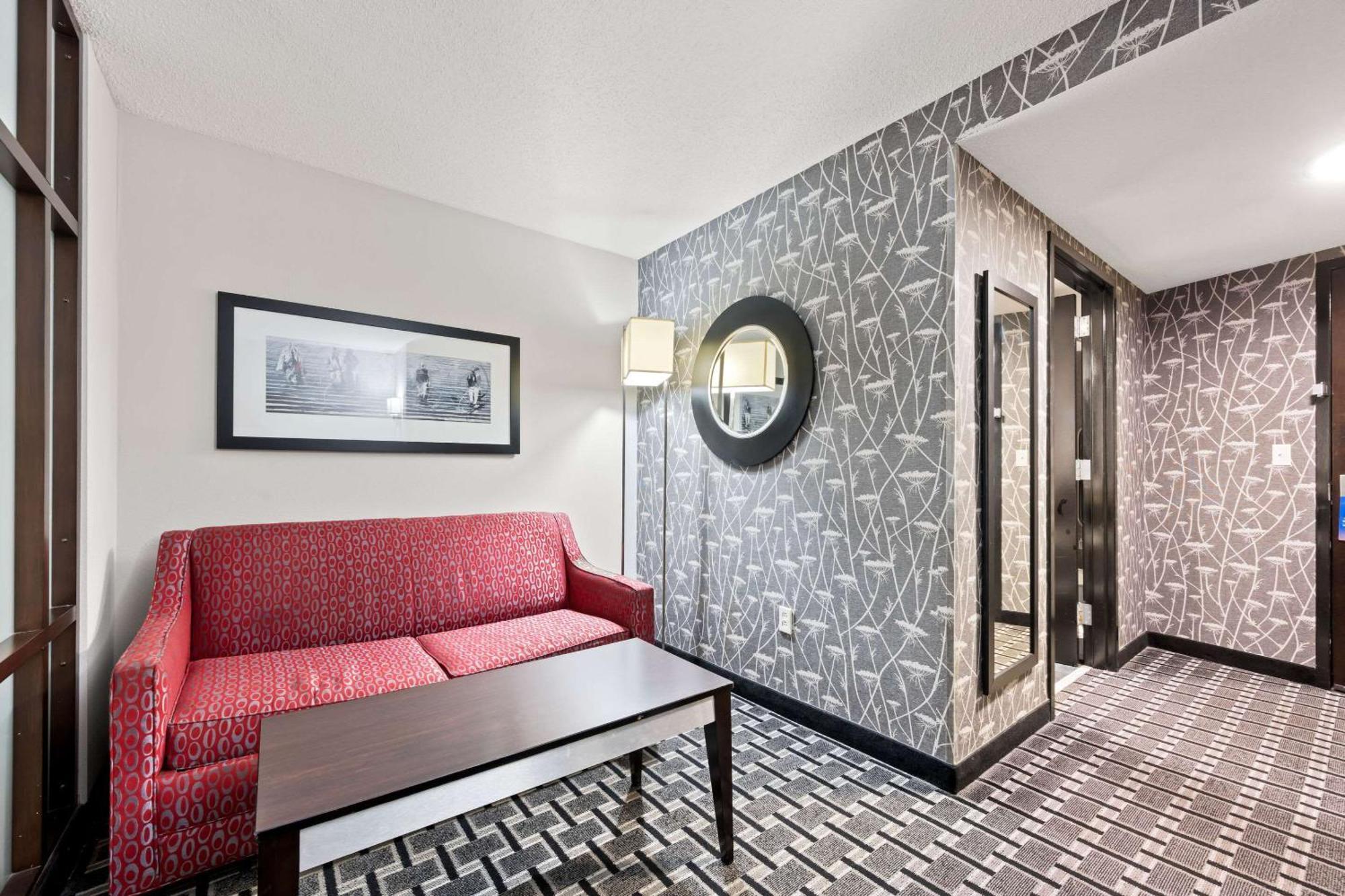 Hotel Comfort Historic Area