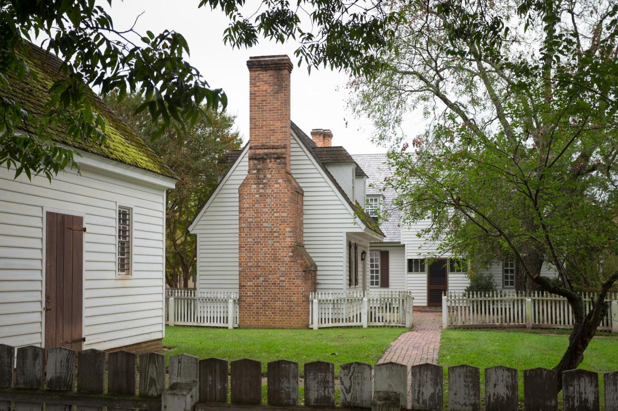 Hotel Colonial Houses, An Official Colonial