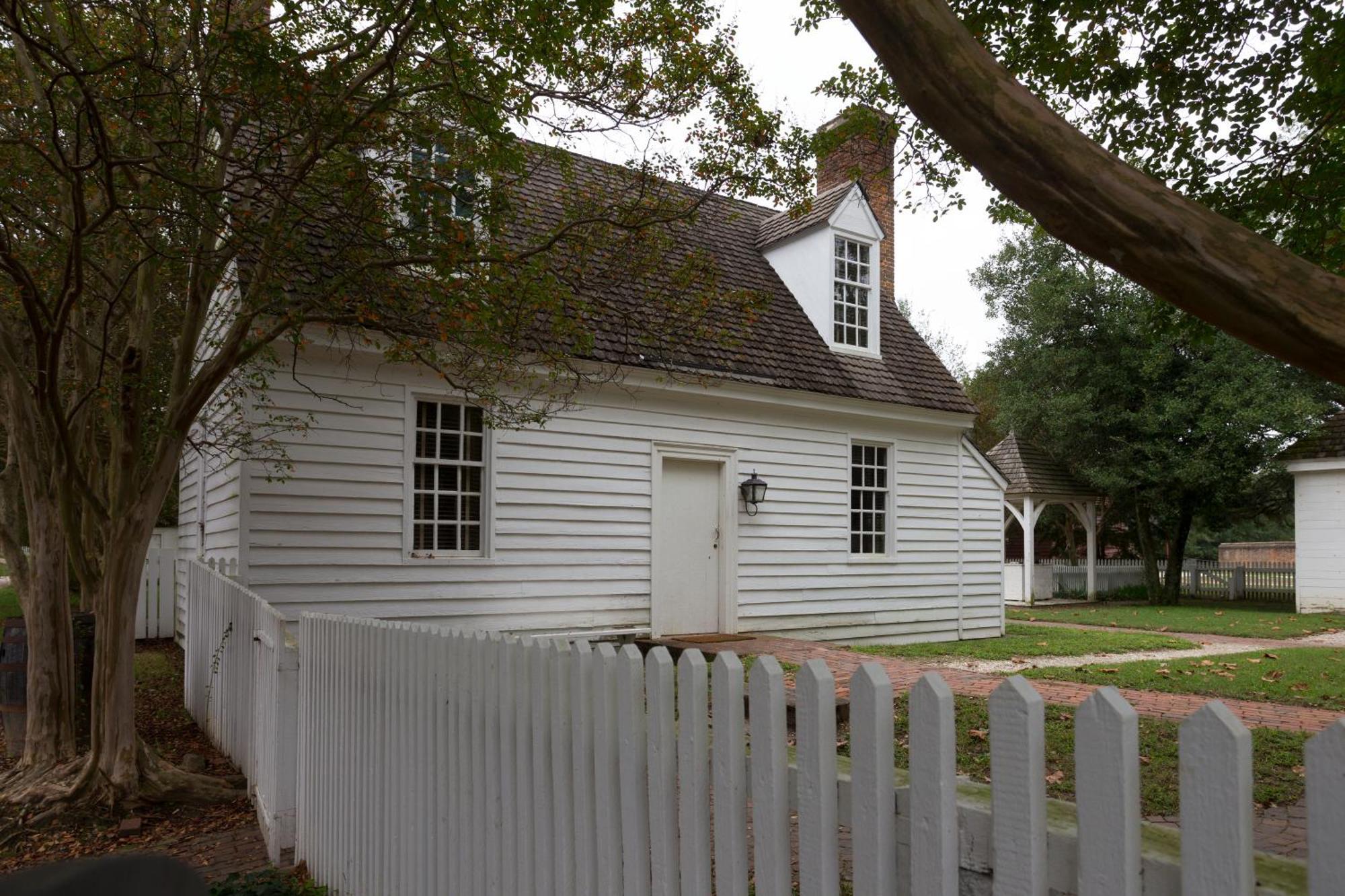 Hotel Colonial Houses, An Official Colonial Williamsburg